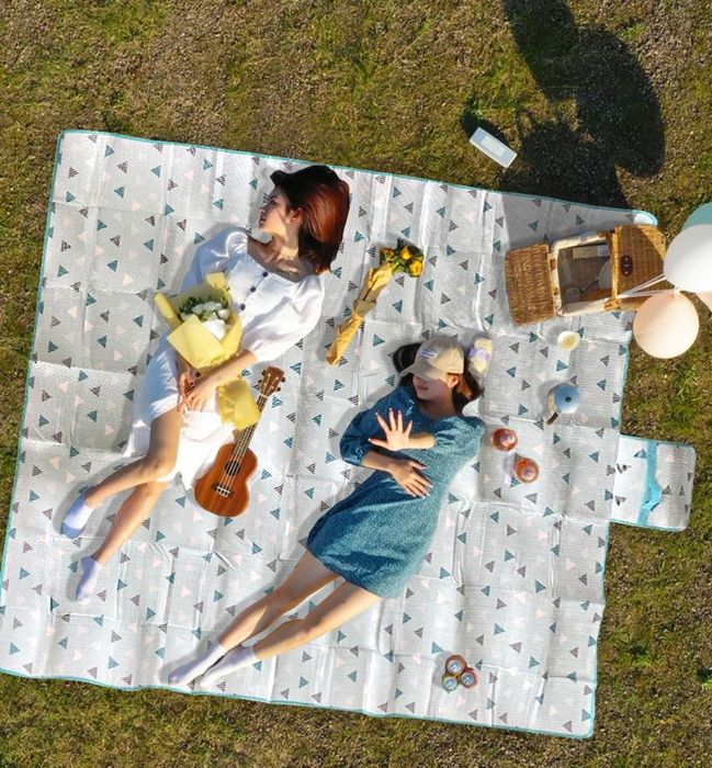 Коврик для пикника , похода, пляжа . Складной , 200x180см.