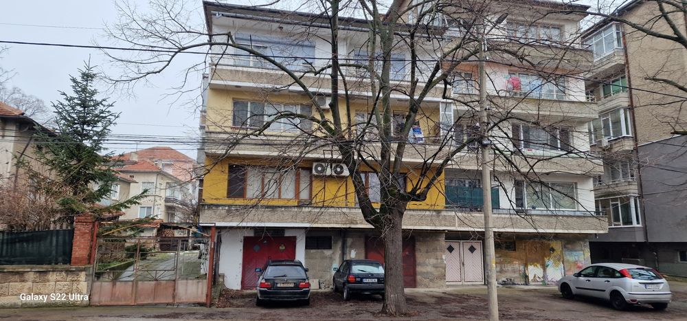 Дава се под наем Многостаен апартамент в Разград, Стефан Караджа - 120 кв.м за 199494.66 € - Снимка #1