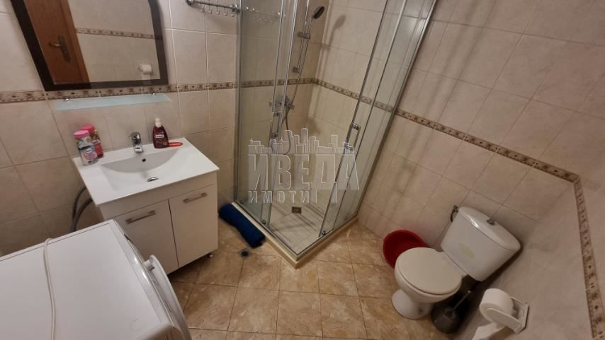 Дава се под наем Тристаен апартамент в Варна, Централна поща - 80 кв.м за 600 € - Снимка #8