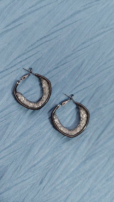 Продам бижутерию