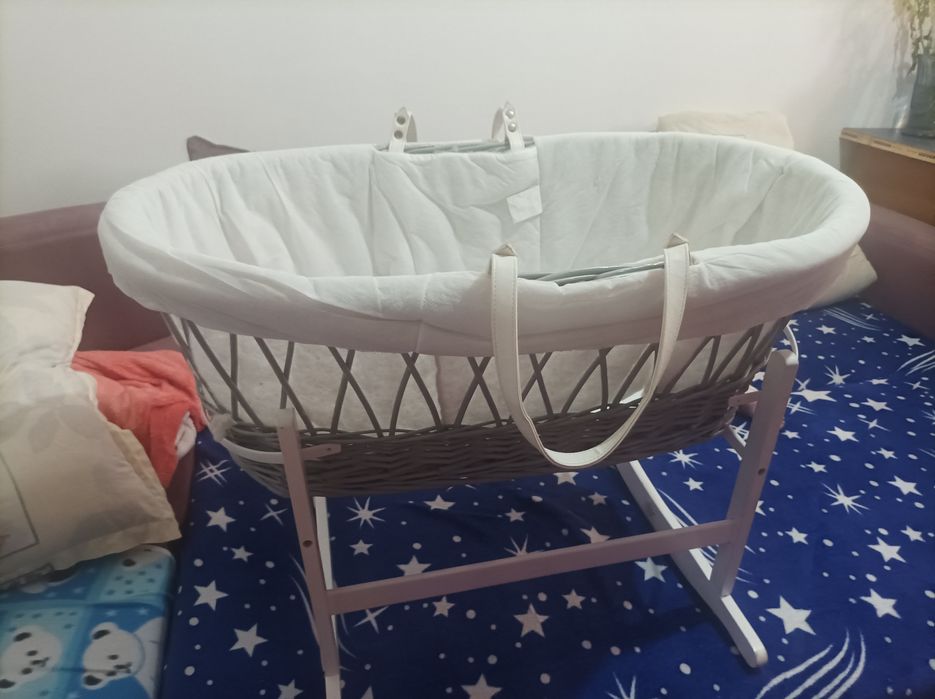 Leagăn bebelusi folosit  preț 200 de lei sectorul 6