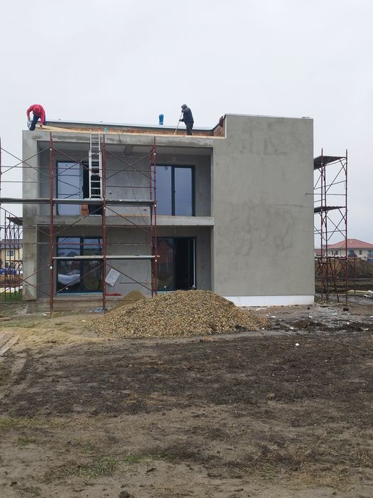 Proprietar apartament 3 cam + gradina 300 mp