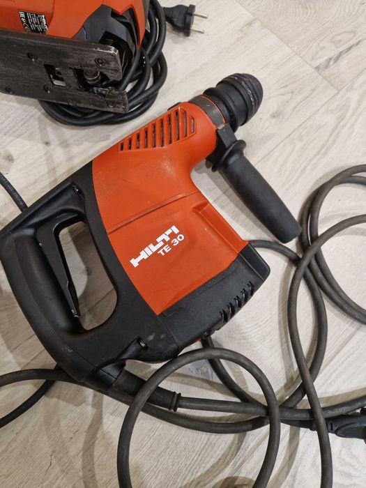Rotopercutor si Pendular Hilti