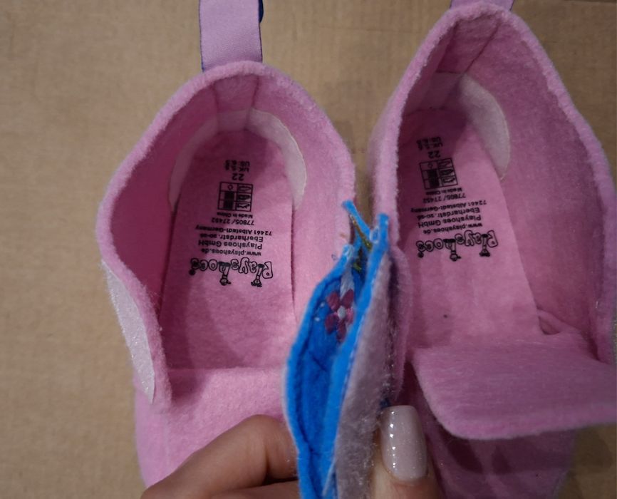 Пантофи на Кк и playshoes