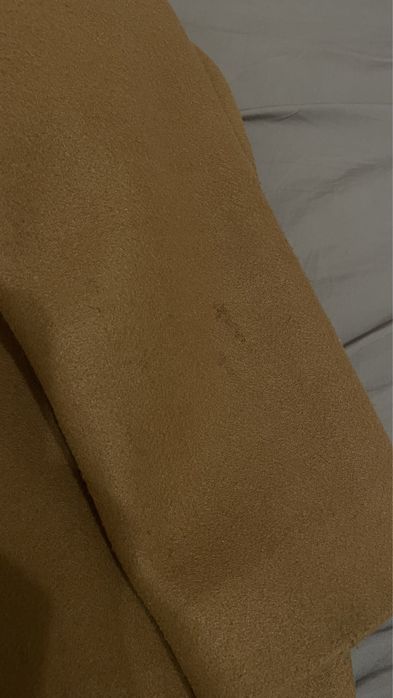 Продается бежевое пальто