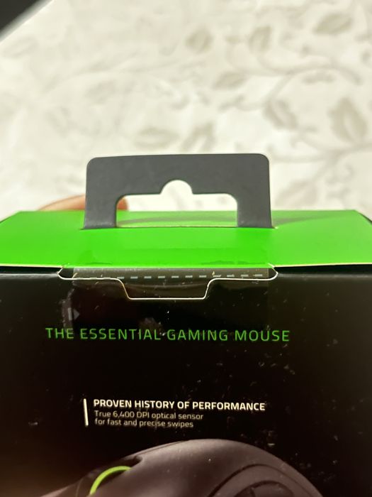 Razor deathadder essential