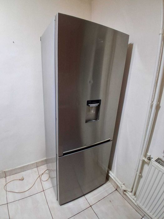 Vând Frigider Beko în stare de funcționare