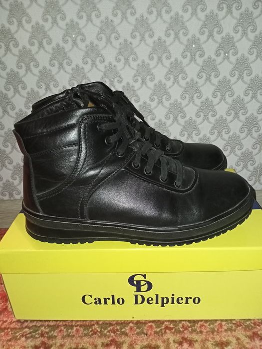 Продам зимнюю обувь