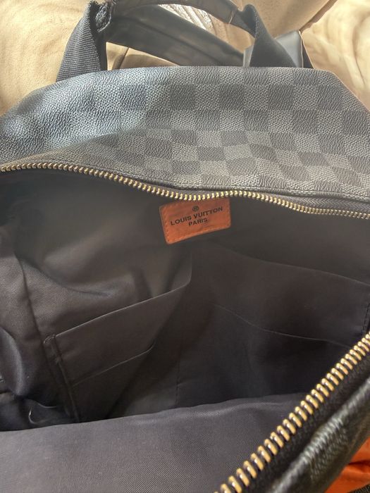 Louis vuitton оригинална раница с минимална забележка!