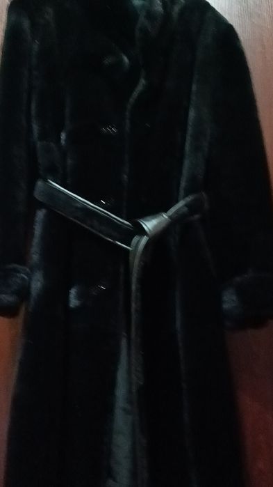 Мутоновая шуба с норкой