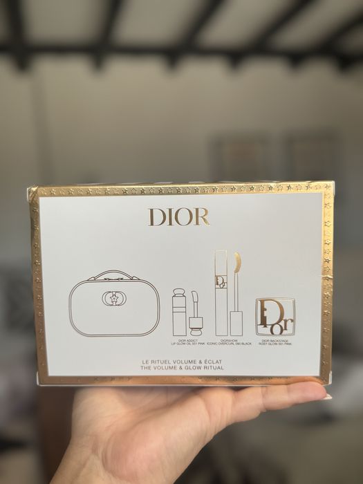 Коледен комплект Dior