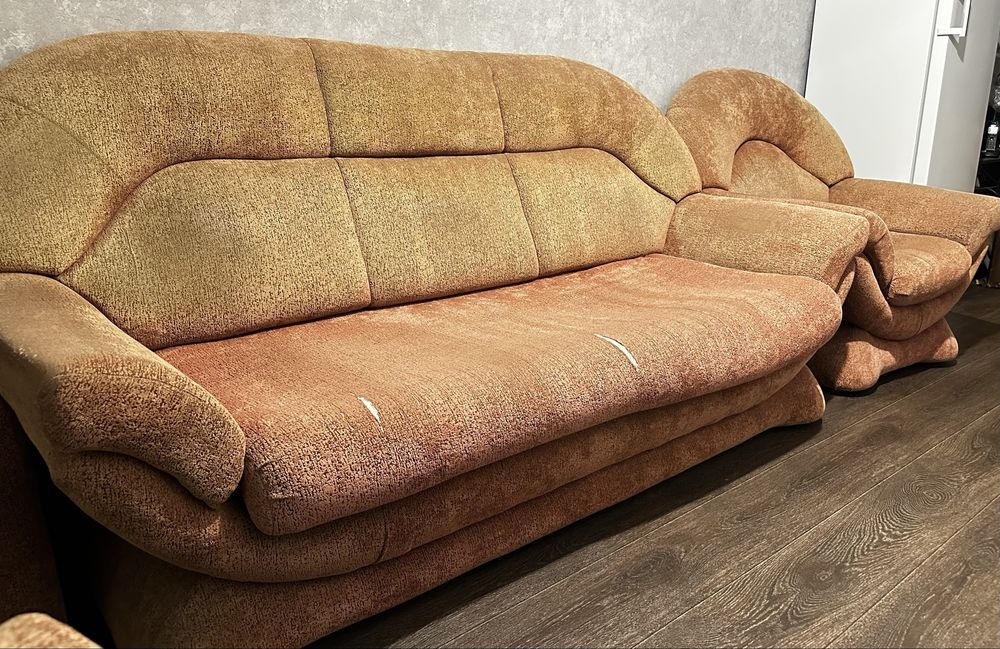 Продам мягкий уголок