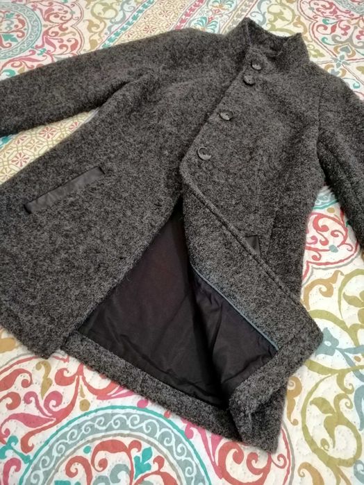 Дамско есенно-зимно късо палто / размер S