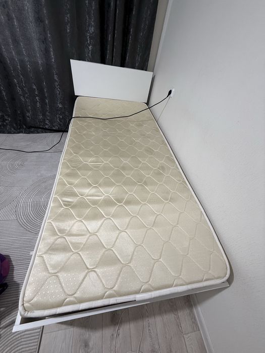 Продам две одинаковые кровати 1.5 спальные