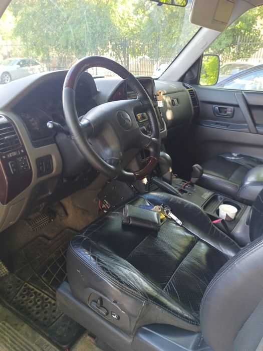 Vând urgent Mitsubishi pajero mk3