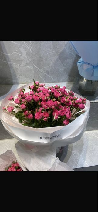 Цветы голландские розы