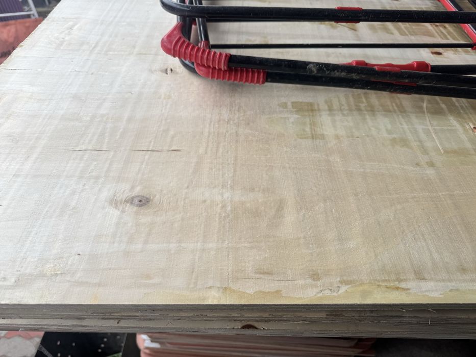 Продам фанеру почти новые