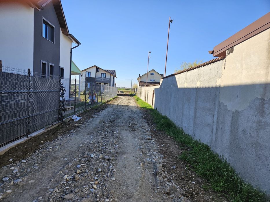 Vând casă la 8 minute de Slatina