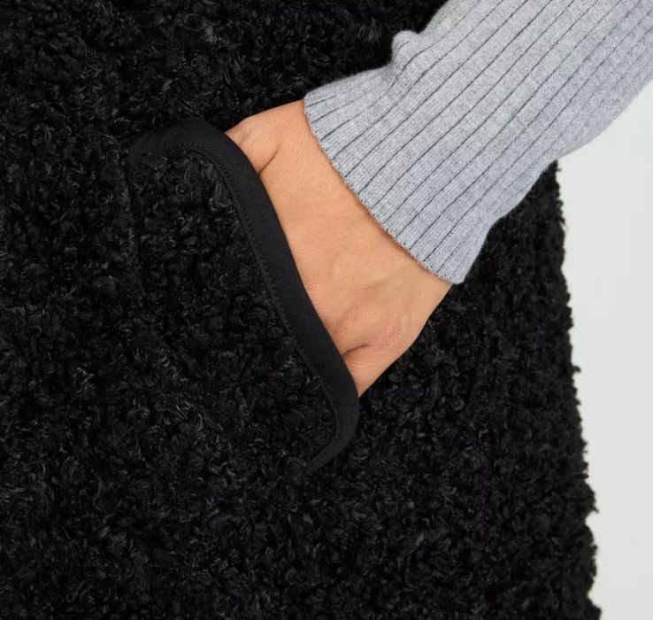 Продам жилет длинный