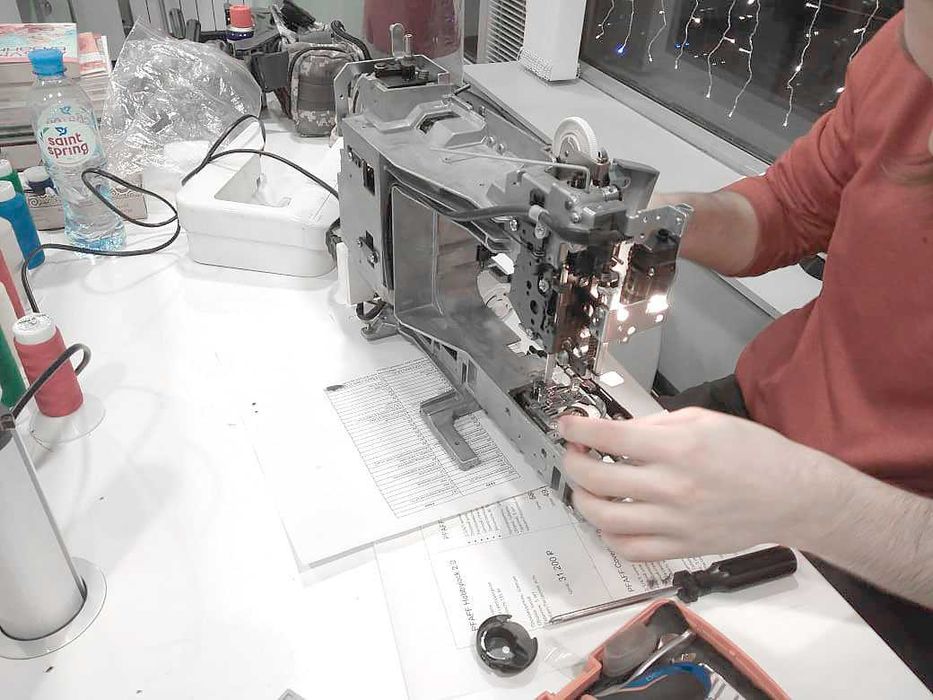 Мастер швейных машин l Tikuv mashina ustasi l Usta l Мастер