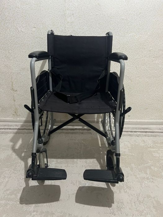 Инвалидная коляска