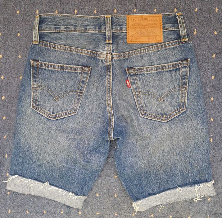 Blugi scurti Levis 511 originali W26, denim albastru