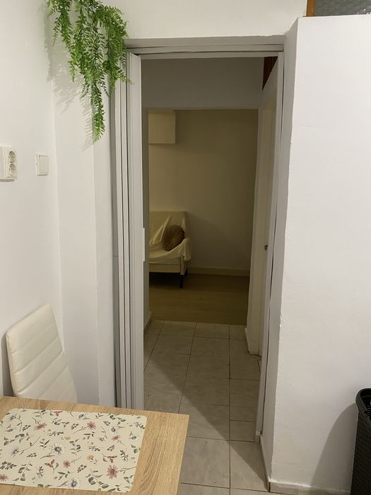 Inchiriez apartament cu o camera- centru
