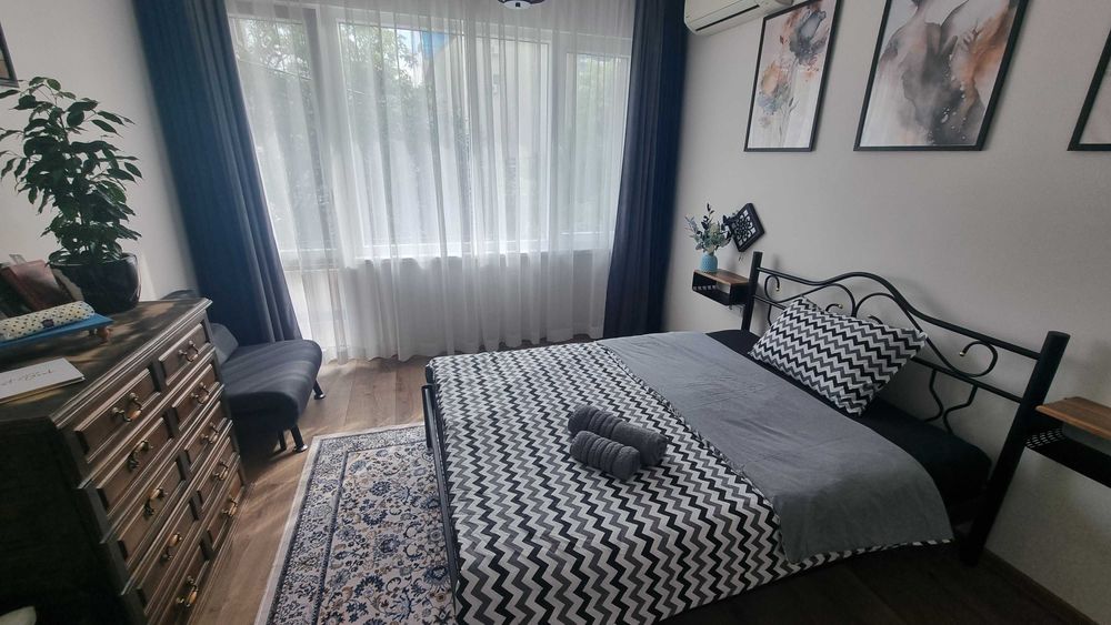 Дава се под наем Двустаен апартамент в Варна, ВИНС - 55 кв.м за 867 € - Снимка #2