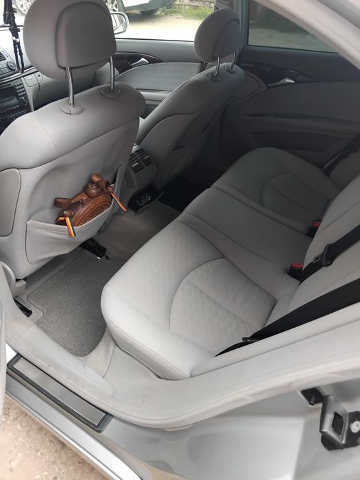 Mercedes Benz E 220