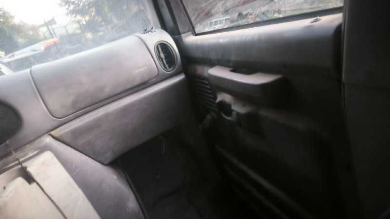 Ford Econoline E350 4x4 1993 года выпуска