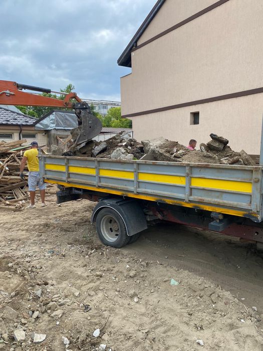 Demolari : case/pereti , Decopertari : gresie/faianta ,Transport Moloz