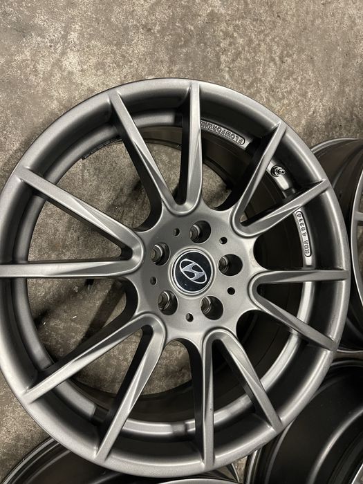 19 “ Джанти Hunday.