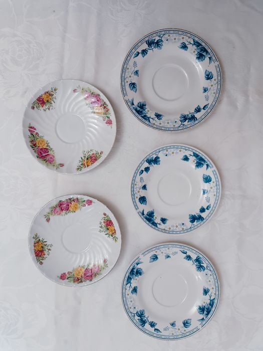 Тарелки, блюдца, салатницы