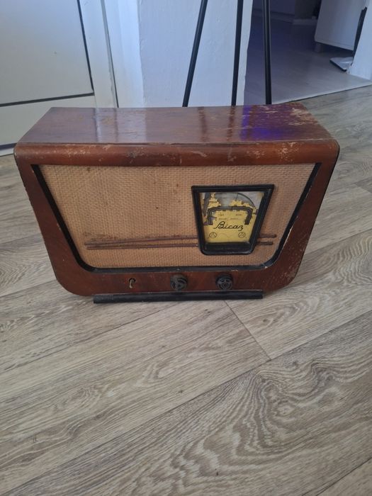 Radio vechi Bicaz 1957 model S573d