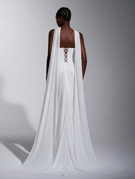 Красива рокля- Чисто нова