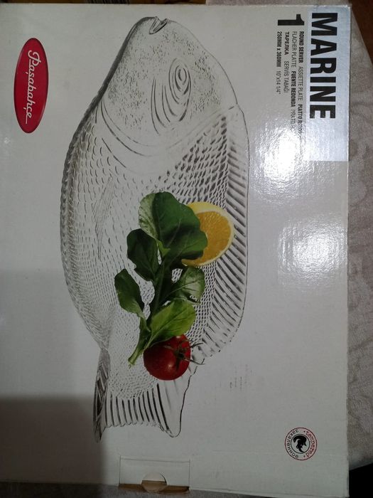 Продается посуда набором.