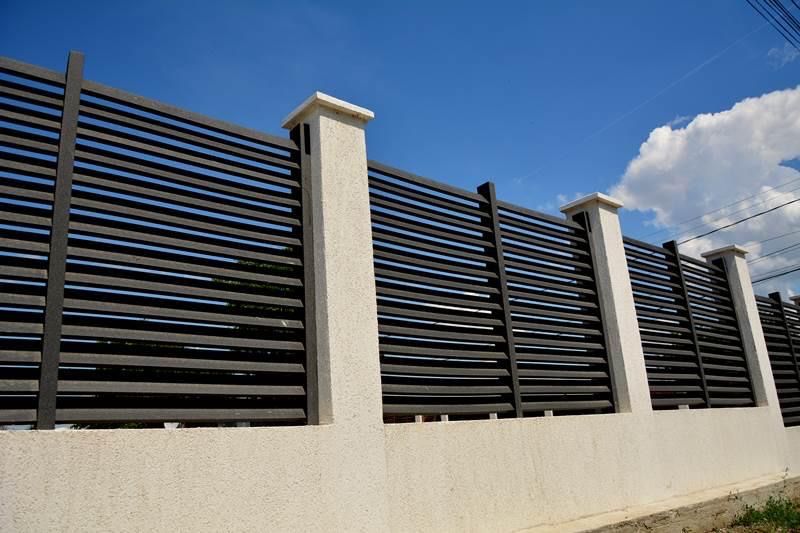 Vand garduri si porti