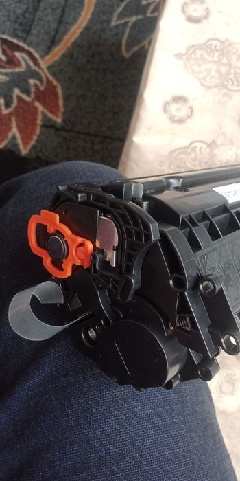 Продам Картридж HP Q2612A