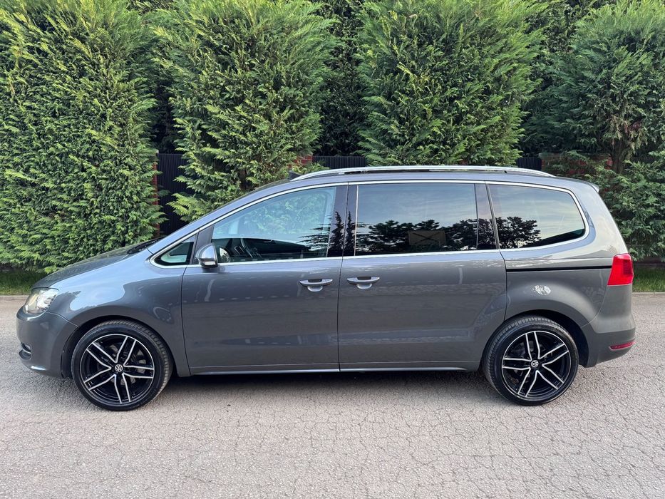 Volkswagen Sharan 2.0 TDI - DSG (automat)/7 LOCURI/Panorama/Alcantara/LED/Xenon/HIGHLINE