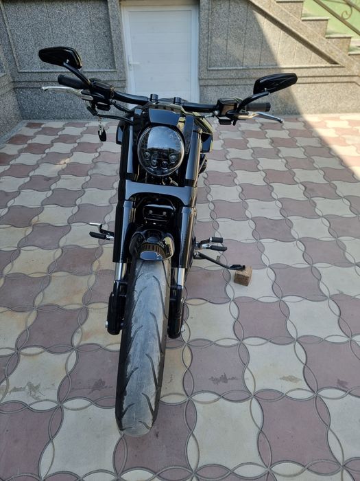 Harley-davidson v-rod tuning sotiladi