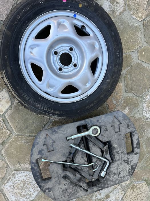 Spark запаска ключь домкрат  в сборе новый