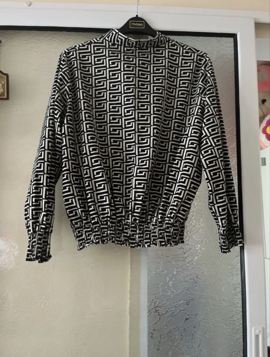 Camasa cu model alb-negru