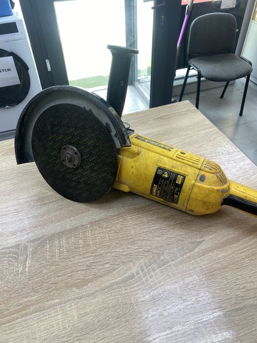 Болгарка Dewalt (ТМ79)