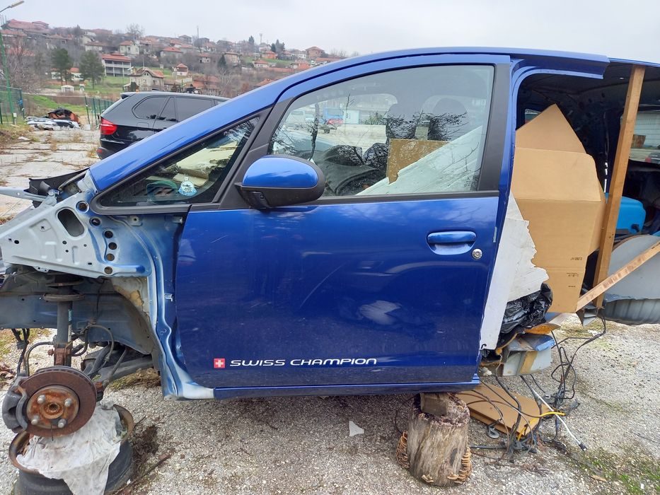 Mitsubishi Colt Мицубиши Колт