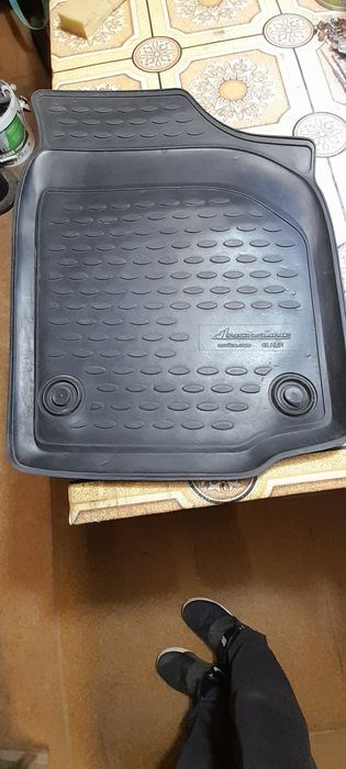 Продам полики оригинальные