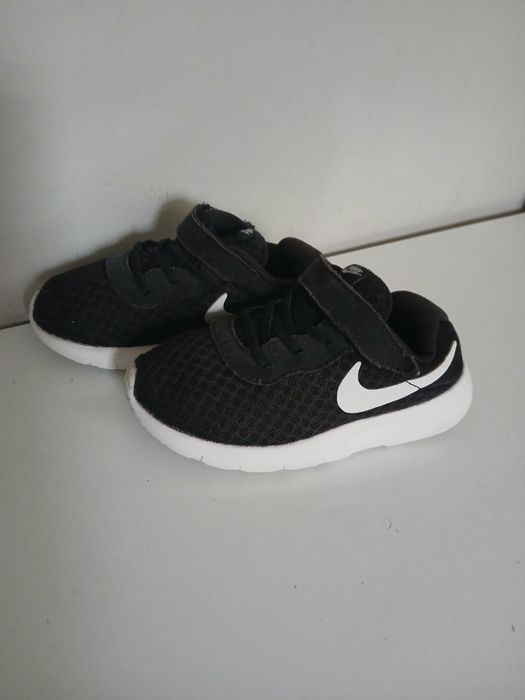 Nike tanjun удобни