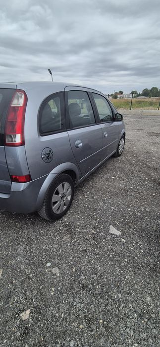 Опел мерива 1.7 CDTI на части