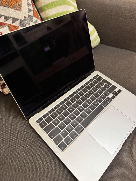 MacBook Air M1, 256GB, silver, 13”