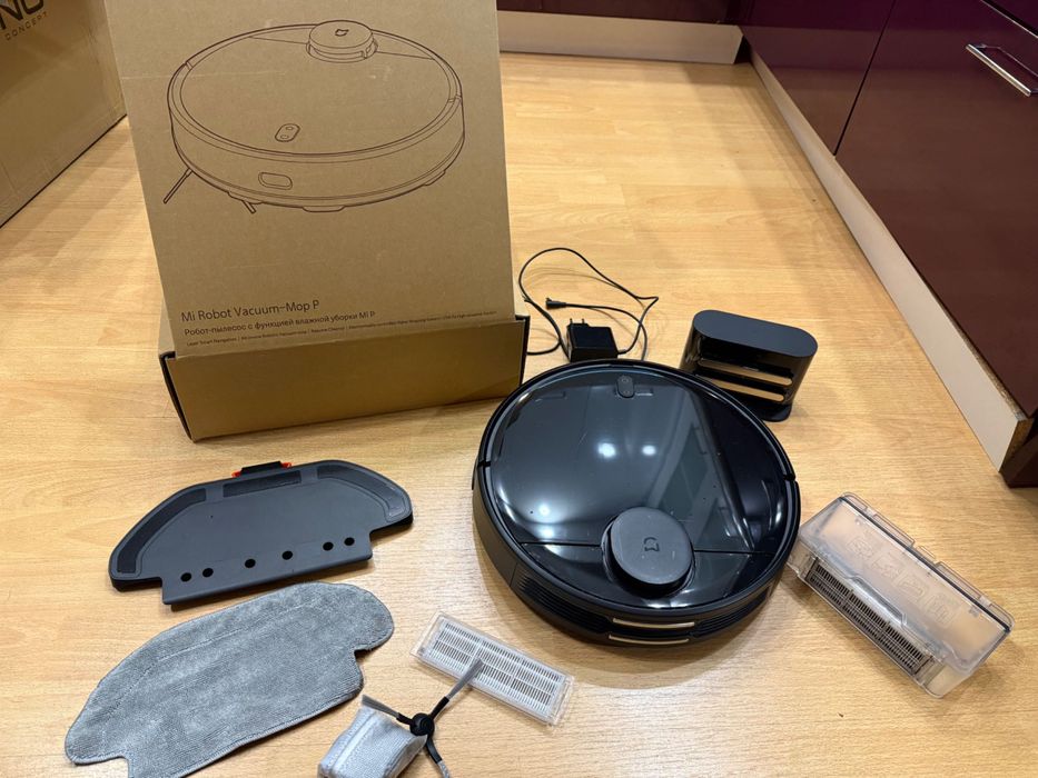 Xiaomi Mi Robot Vacuum-Mop P | Оригинален комплект | Отлично състояние