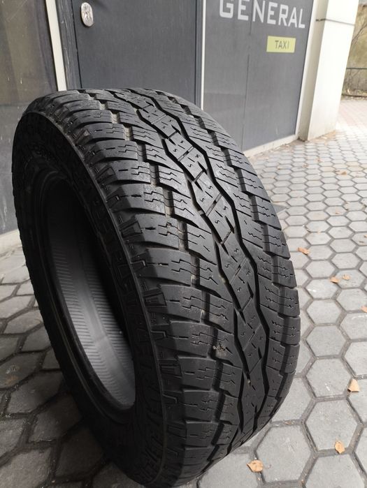 Автошины колеса на джип